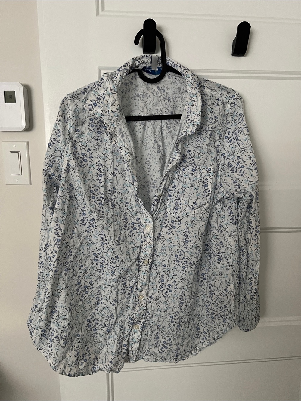 Old Navy Blue and White Floral Button-Down Shirt